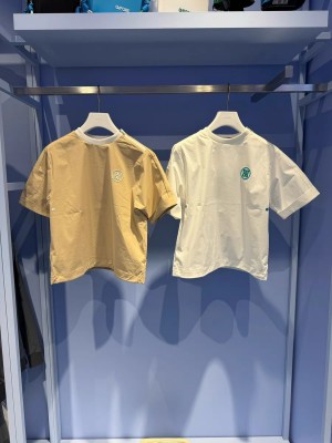 지포어 여성 반팔티 1756889505