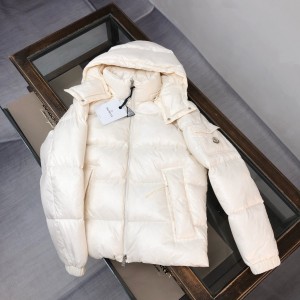 몽클레어 남성 패딩 1759136750